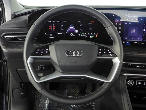 Used 2025 Audi Q5 Premium Plus w/ Premium Plus AWD/4WD image 27