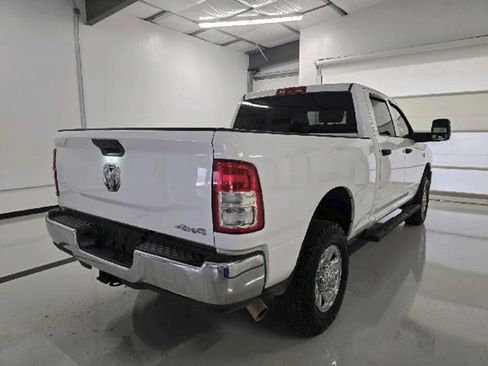 Used 2024 RAM 2500 Tradesman w/ Chrome Appearance Group AWD/4WD image 8