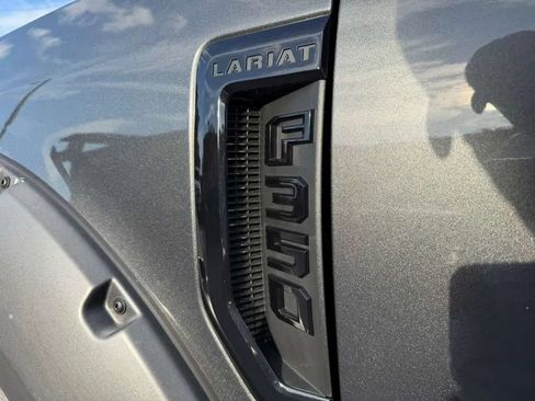 Used 2018 Ford F250 XLT w/ XLT Premium Package AWD/4WD image 18