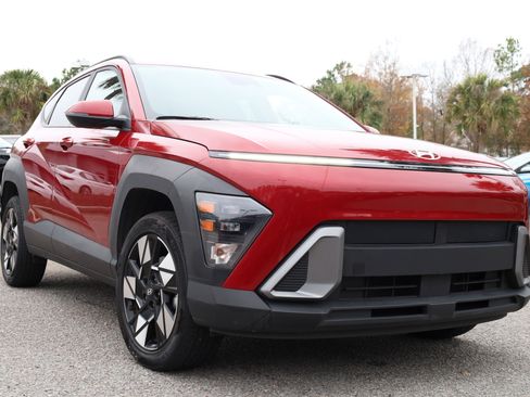 Used 2024 Hyundai Kona SEL image 8