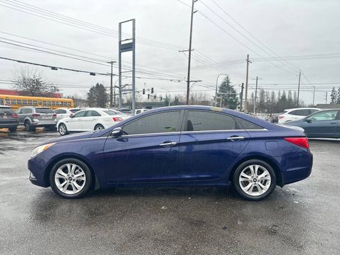 Used 2012 Hyundai Sonata Limited w/ Navigation Pkg FWD image 11