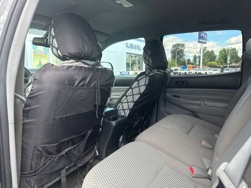 Used 2013 Toyota Tacoma 4x4 Double Cab image 10