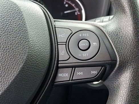 Used 2023 Toyota RAV4 XLE AWD/4WD image 22