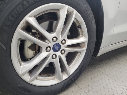 Used 2018 Ford Fusion SE w/ Fusion SE Technology Package FWD image 31