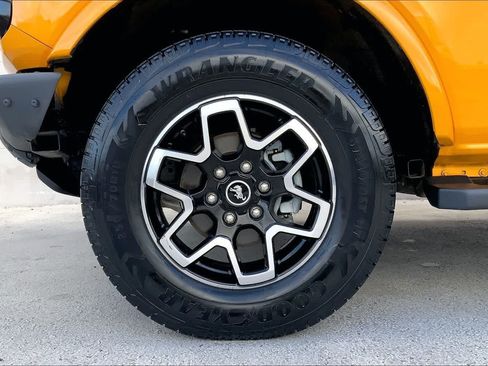 Used 2021 Ford Bronco Outer Banks AWD/4WD image 8