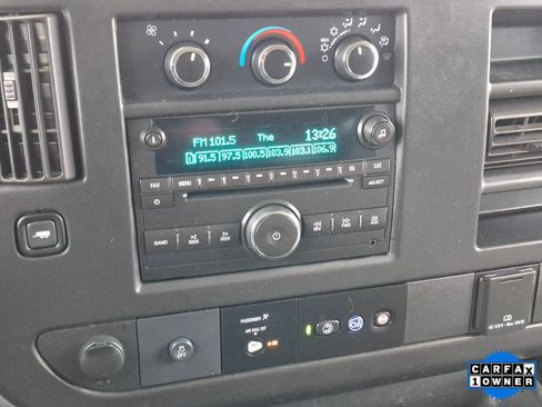 Used 2017 Chevrolet Express 3500 LT w/ LT Preferred Equipment Group image 15