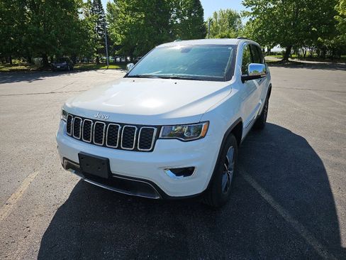 Used 2021 Jeep Grand Cherokee Limited w/ Trailer Tow Group IV AWD/4WD image 2