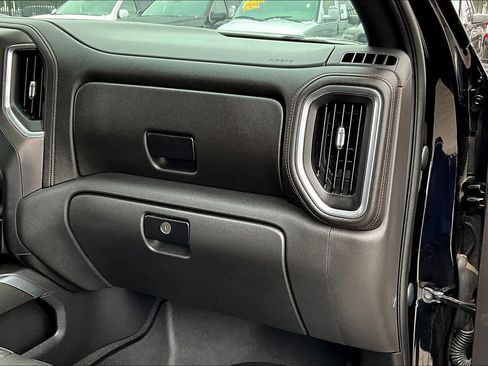 Used 2019 GMC Sierra 1500 AT4 w/ AT4 Premium Package AWD/4WD image 18