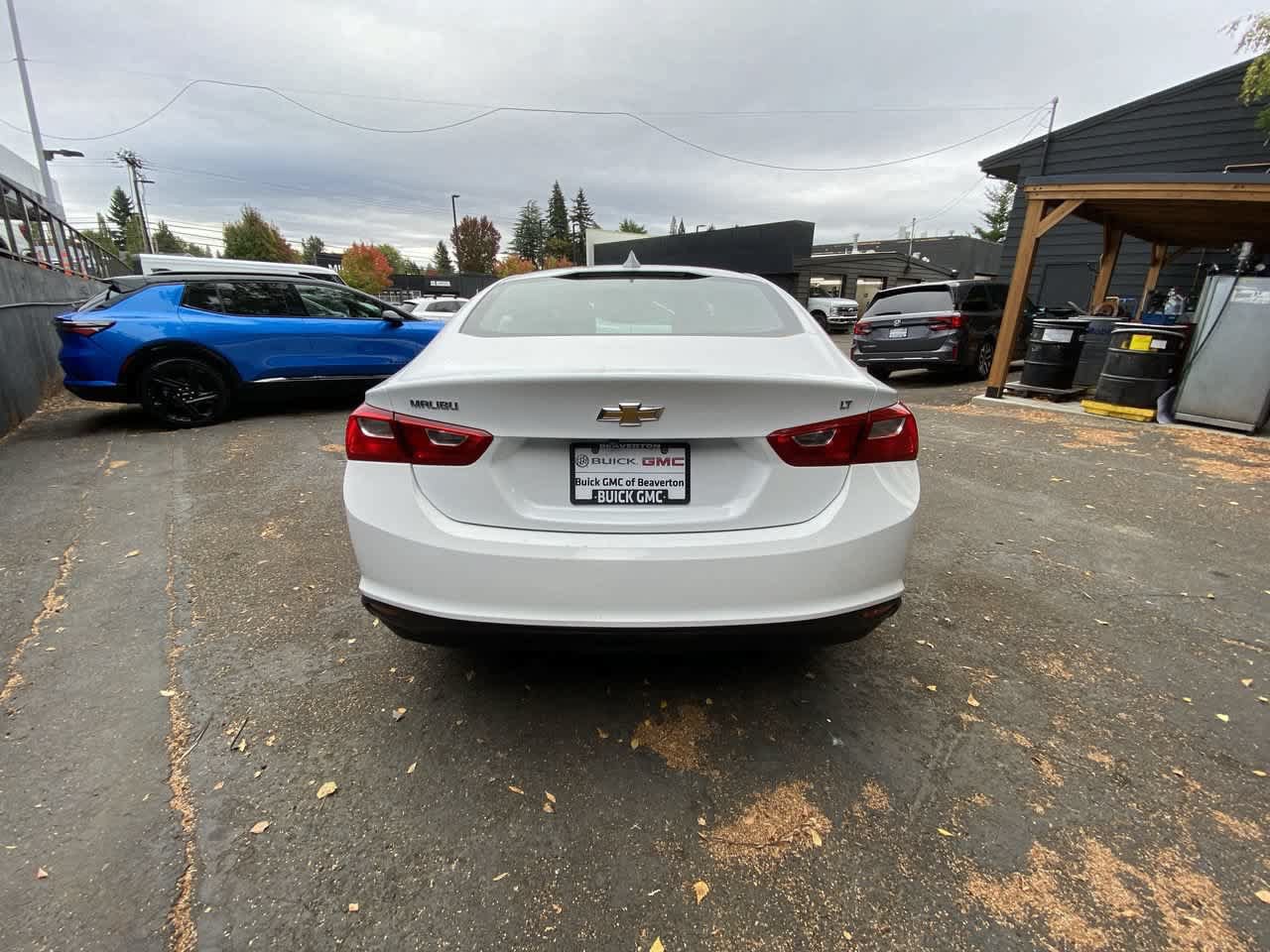 Used 2023 Chevrolet Malibu LT FWD image 5