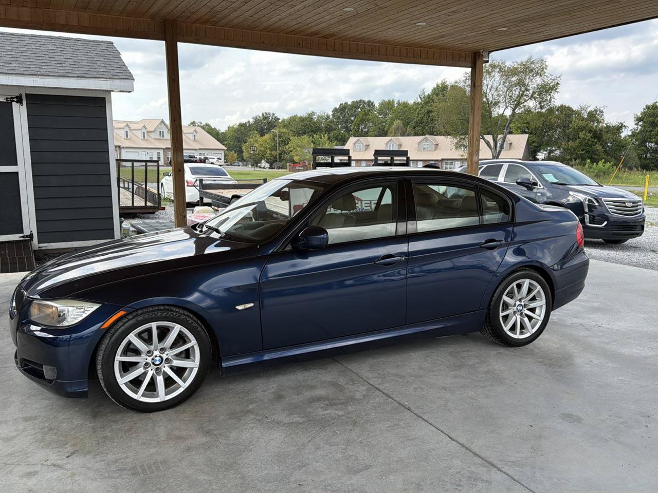 Used 2011 BMW 328i Sedan RWD image 3