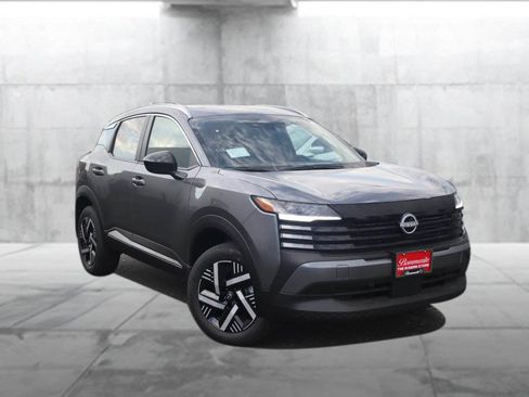 New 2026 Nissan Kicks SV image 2