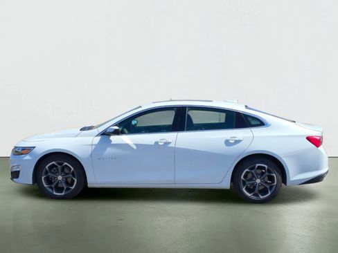 Used 2024 Chevrolet Malibu LT image 4