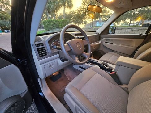 Used 2008 Jeep Liberty Sport w/ Popular Equipment Group AWD/4WD image 11