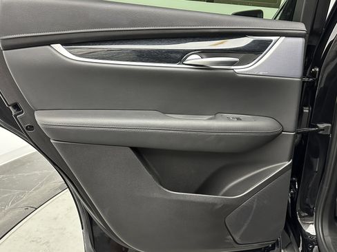 Used 2025 Cadillac XT5 Premium Luxury image 33