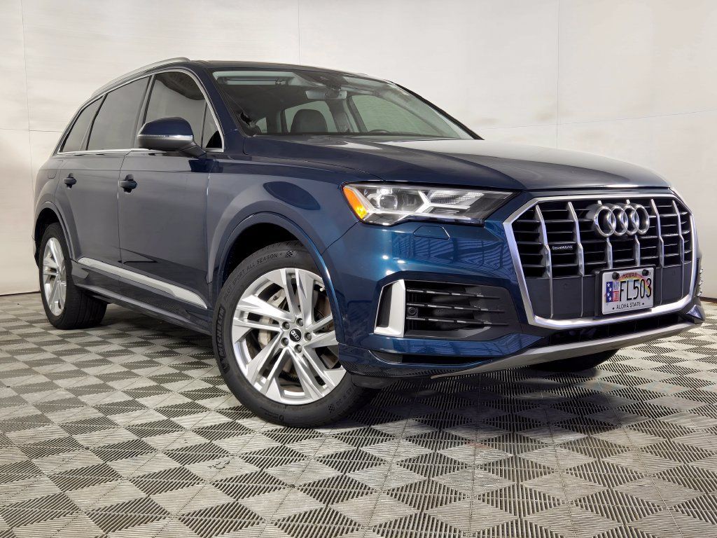 Used 2021 Audi Q7 3.0T Premium Plus w/ Premium Plus Package AWD/4WD image 3