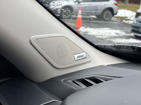 Used 2025 Nissan Pathfinder SL w/ SL Premium Package image 23