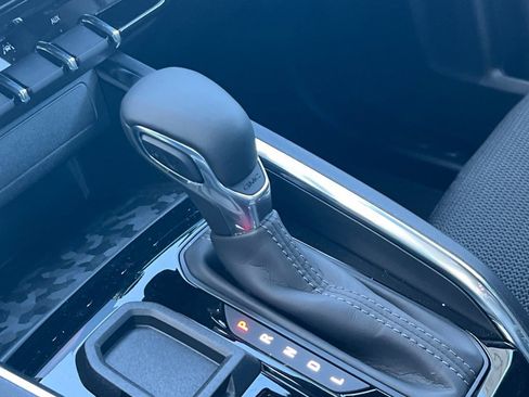 New 2025 GMC Canyon Elevation w/ Convenience Package image 18