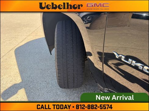 Used 2015 GMC Yukon SLT w/ HD Trailering Package AWD/4WD image 25