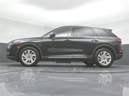 Certified 2024 Lincoln Corsair AWD image 38