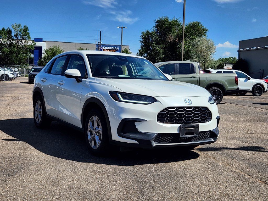 Used 2024 Honda HR-V LX image 3