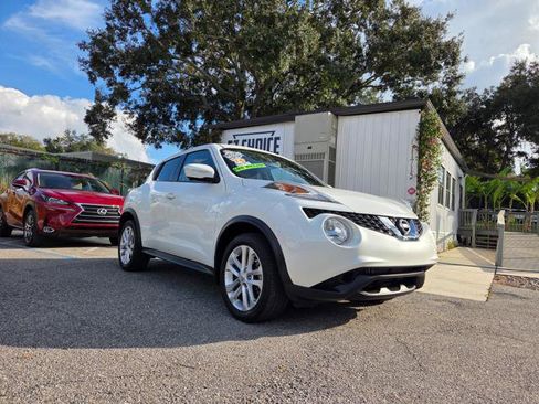 Used 2015 Nissan Juke SV w/ Technology Package image 1