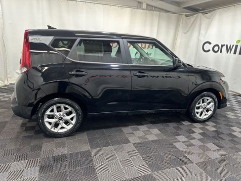 Used 2022 Kia Soul LX w/ Technology Package image 10