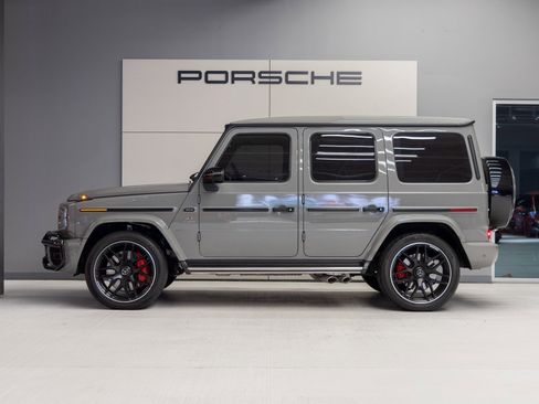 Used 2024 Mercedes-Benz G 63 AMG 4MATIC image 2