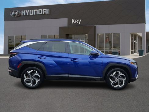 Certified 2024 Hyundai Tucson Limited AWD/4WD image 3