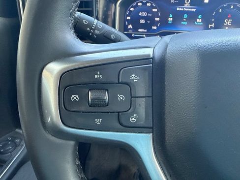 Used 2023 Chevrolet Silverado 1500 LT AWD/4WD image 18