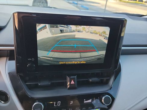 Used 2024 Toyota Corolla SE FWD image 32