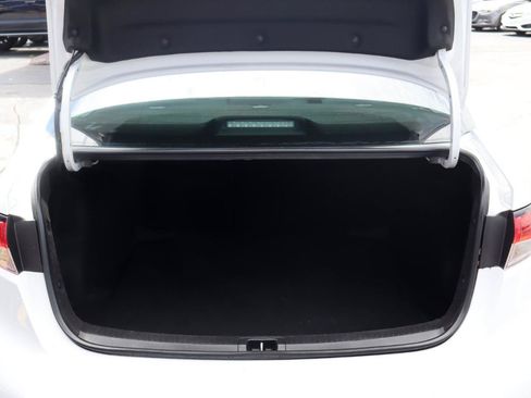 Used 2020 Toyota Corolla SE FWD image 12