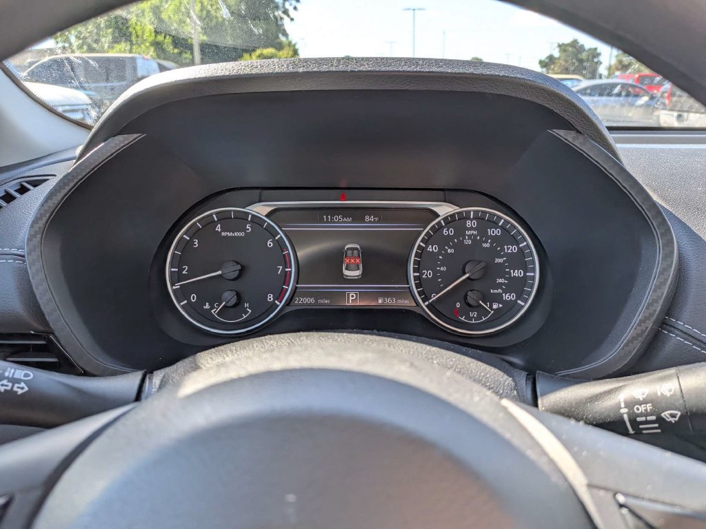 Used 2025 Nissan Sentra SV FWD image 23