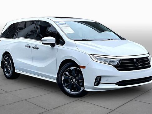 Certified 2022 Honda Odyssey Elite image 3