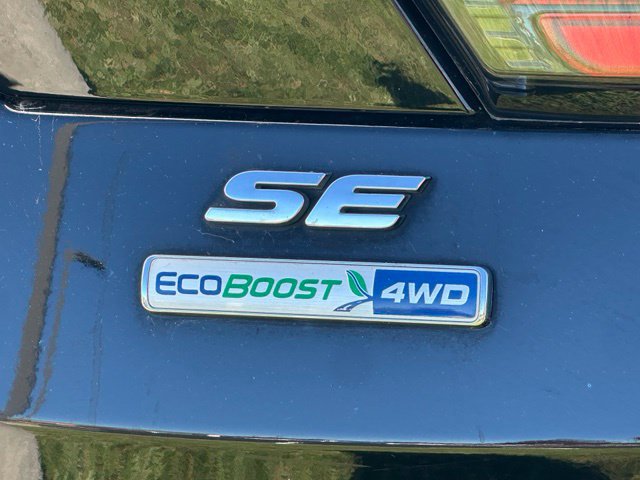 Used 2017 Ford Escape SE w/ Equipment Group 201A AWD/4WD image 12