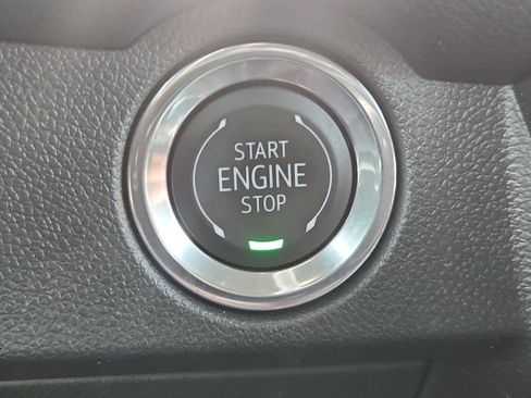 Used 2025 Chevrolet Traverse LT w/ Midnight/Sport Edition FWD image 16