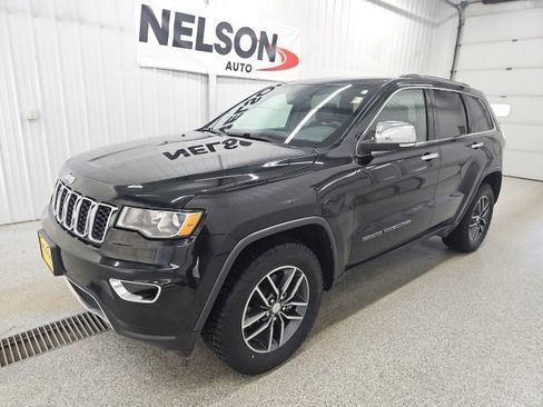 Used 2018 Jeep Grand Cherokee Limited image 4