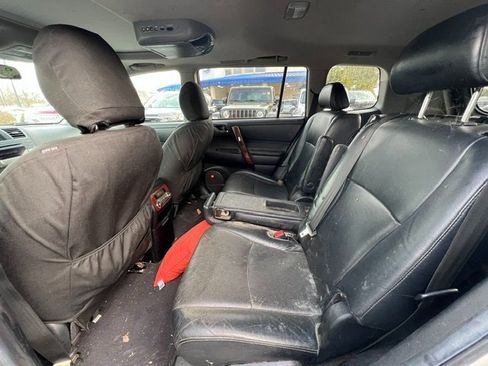 Used 2012 Toyota Highlander Limited image 10