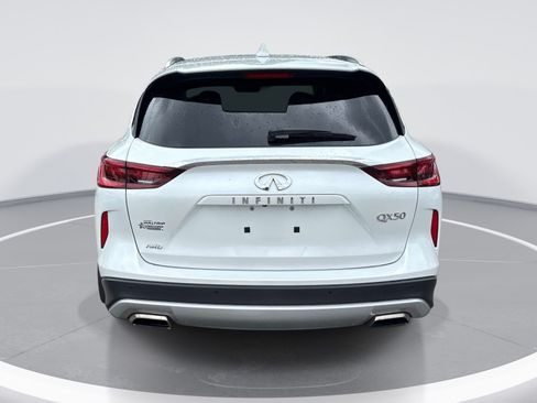 Used 2023 INFINITI QX50 Luxe AWD/4WD image 7