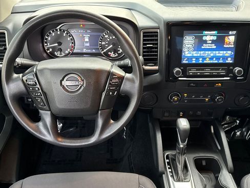 Used 2024 Nissan Frontier SV w/ Technology Package image 13