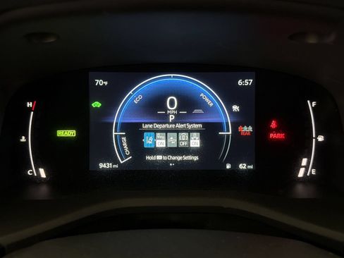 Used 2025 Toyota Camry LE FWD image 21