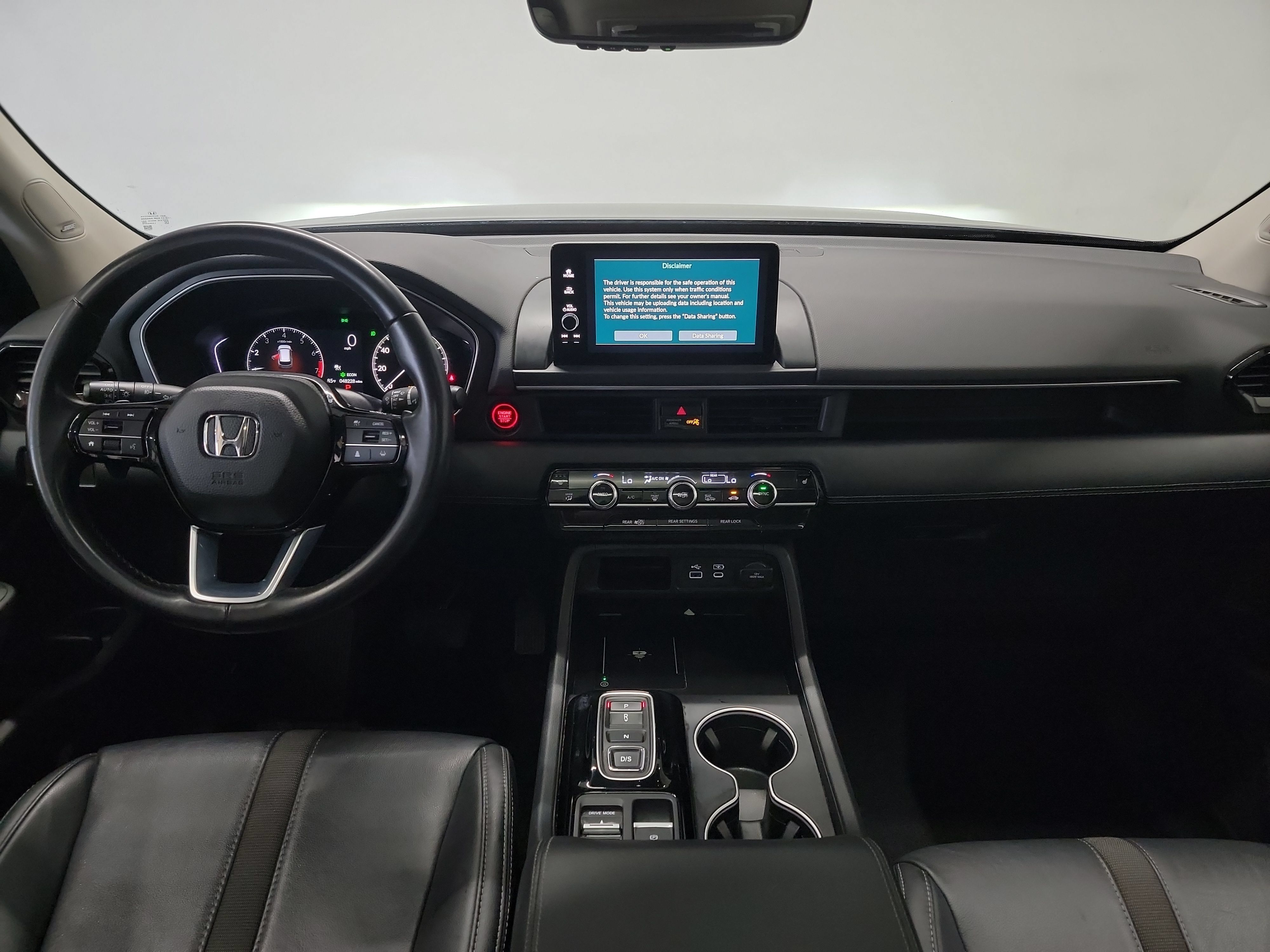 Certified 2025 Honda Pilot Touring image 15