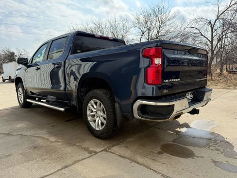 Used 2021 Chevrolet Silverado 1500 LT w/ Z71 Off-Road Package image 5