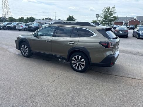 Used 2024 Subaru Outback Touring XT AWD/4WD image 13