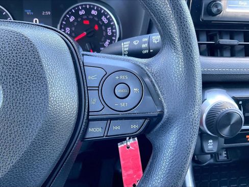 Used 2019 Toyota RAV4 LE w/ Carpet Mat Package FWD image 24
