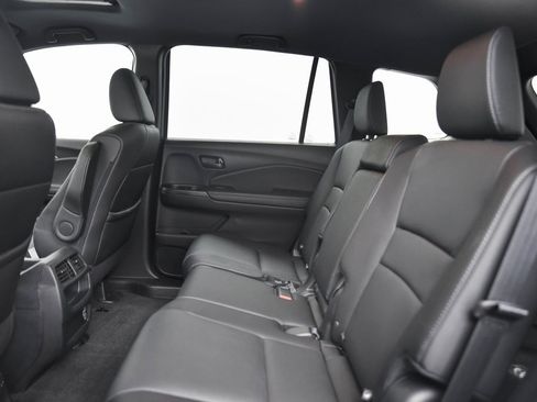 Used 2023 Honda Passport EX-L image 12