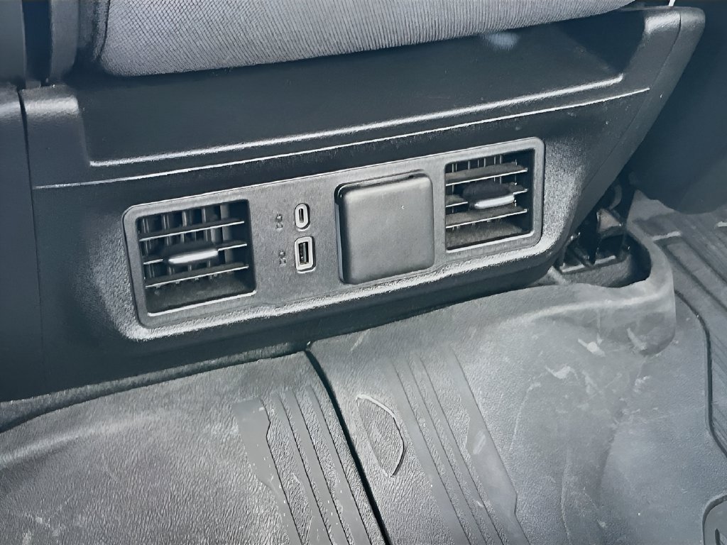 Used 2023 GMC Sierra 1500 SLE AWD/4WD image 24