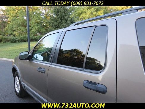 Used 2003 Ford Explorer XLT image 31