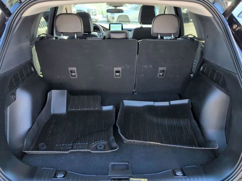 Used 2022 Ford Escape SEL image 28