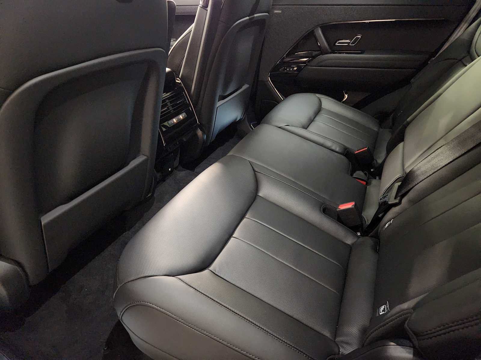 New 2026 Land Rover Range Rover Sport Dynamic SE AWD/4WD image 29