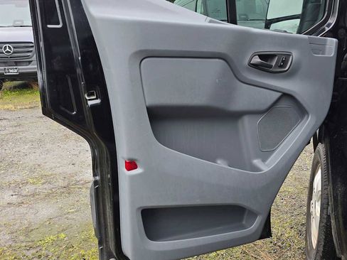 Used 2018 Ford Transit 350 XLT image 23